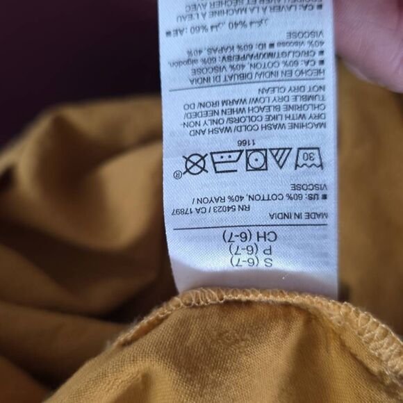 Old Navy Girl's Size 6-7 Yellow Goldenrod Buttondown Textured Dress - Picture 6 of 6